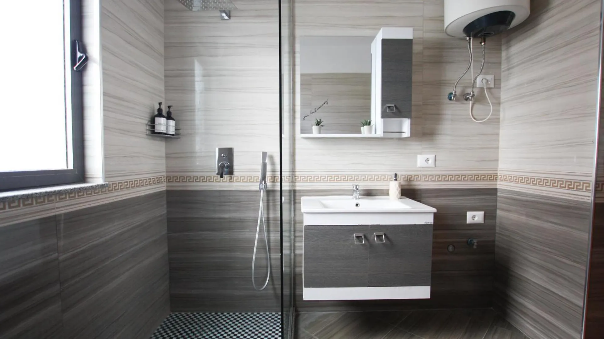 Hotel Villa Reve De Tirana