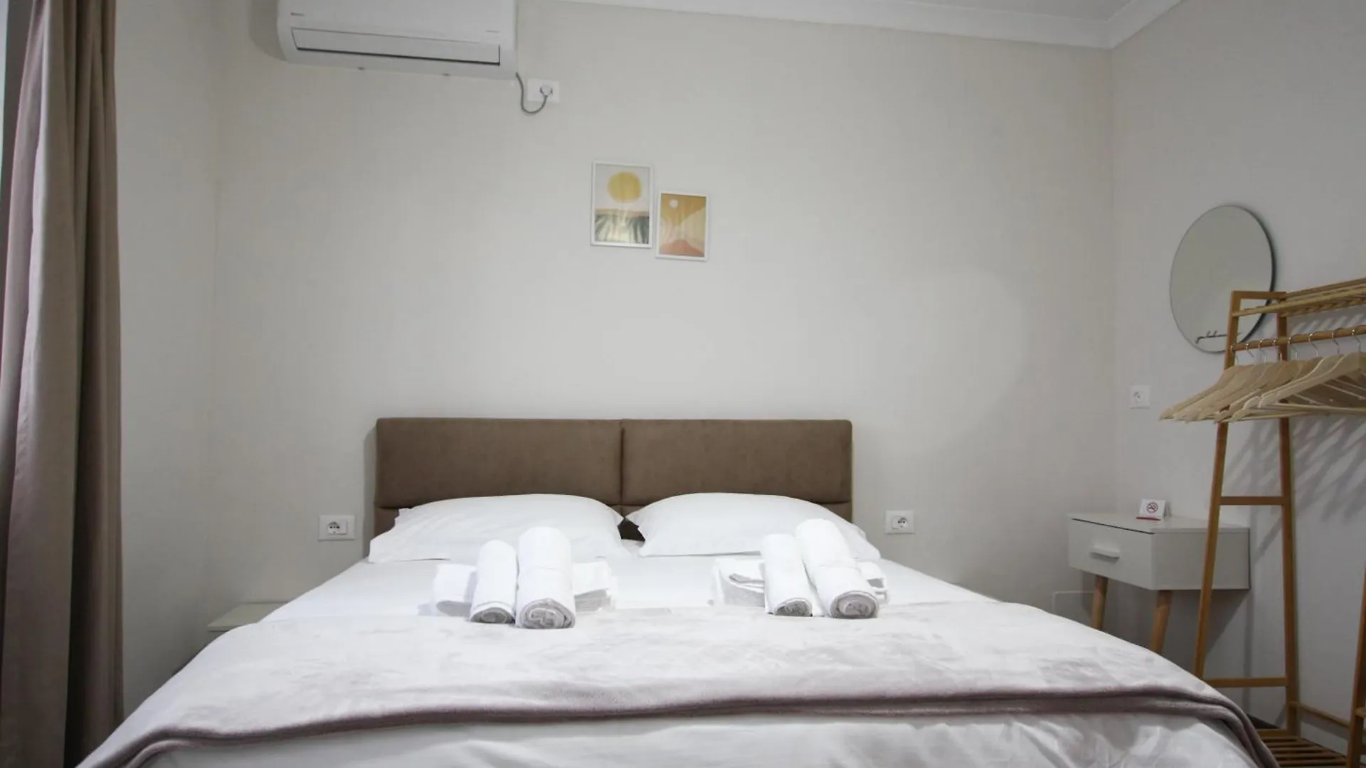 Villa Reve De Tirana 3*,  Albania