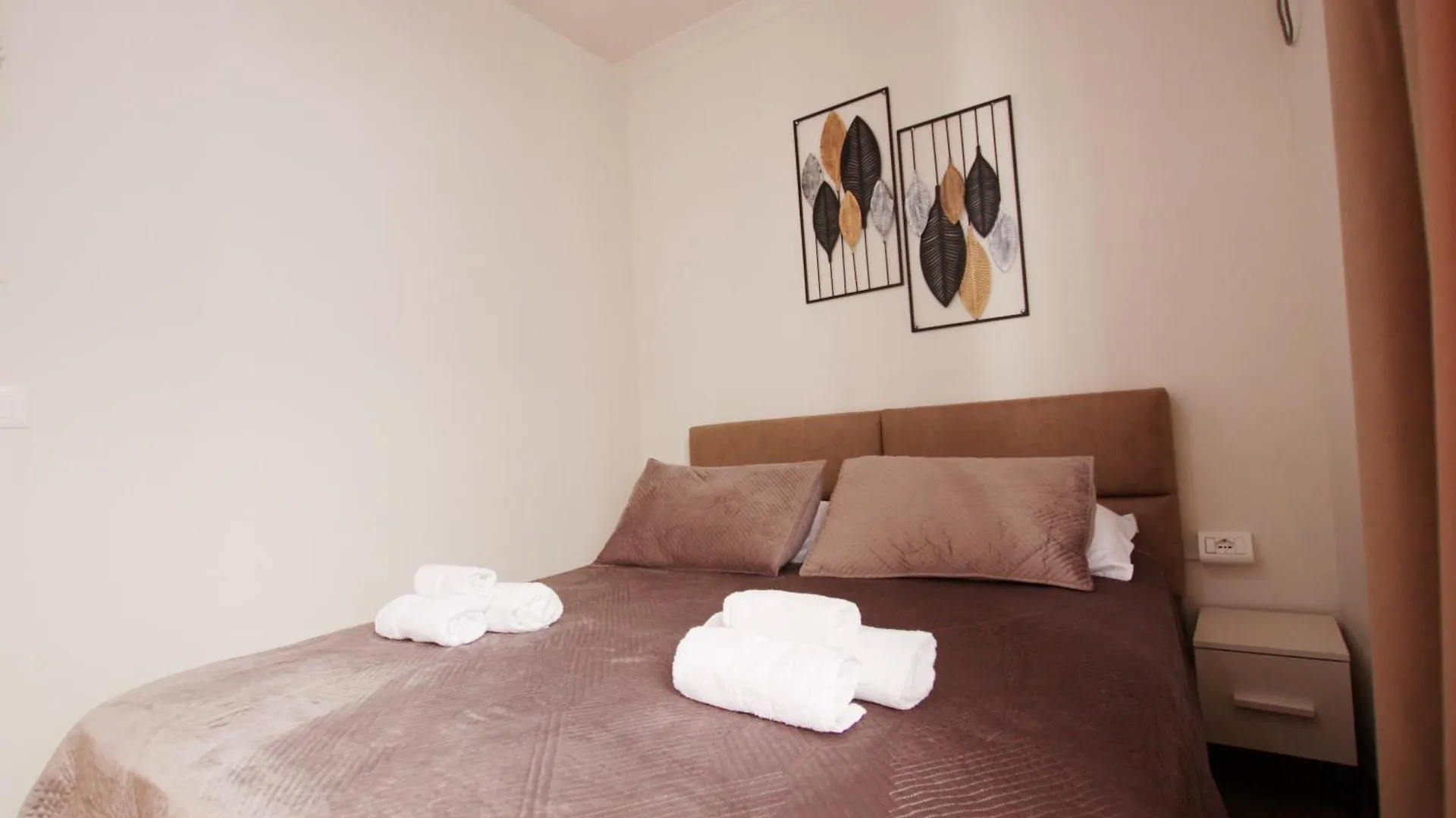 Hotel Villa Reve De Tirana