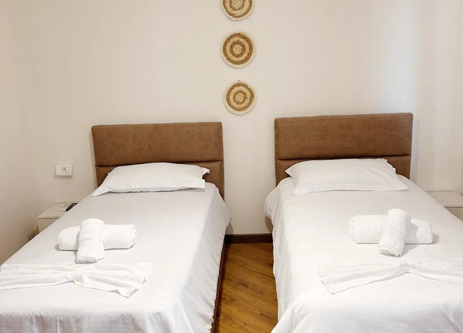Villa Reve De Tirana 3*,  Albania